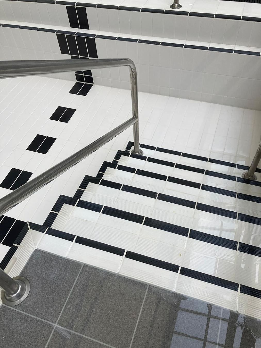 The new internal steps, with contrasting anti-slip nosings along each tread.